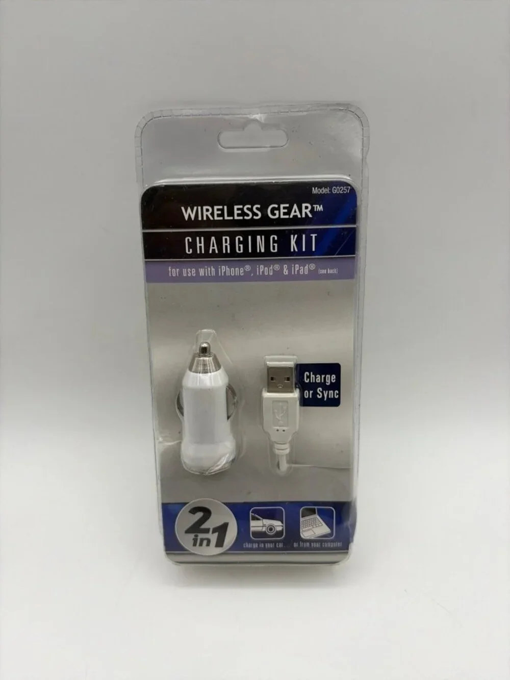 Wireless Gear 2 In 1 Charging Kit, iPhone, iPod, iPad (Model G0257) White New